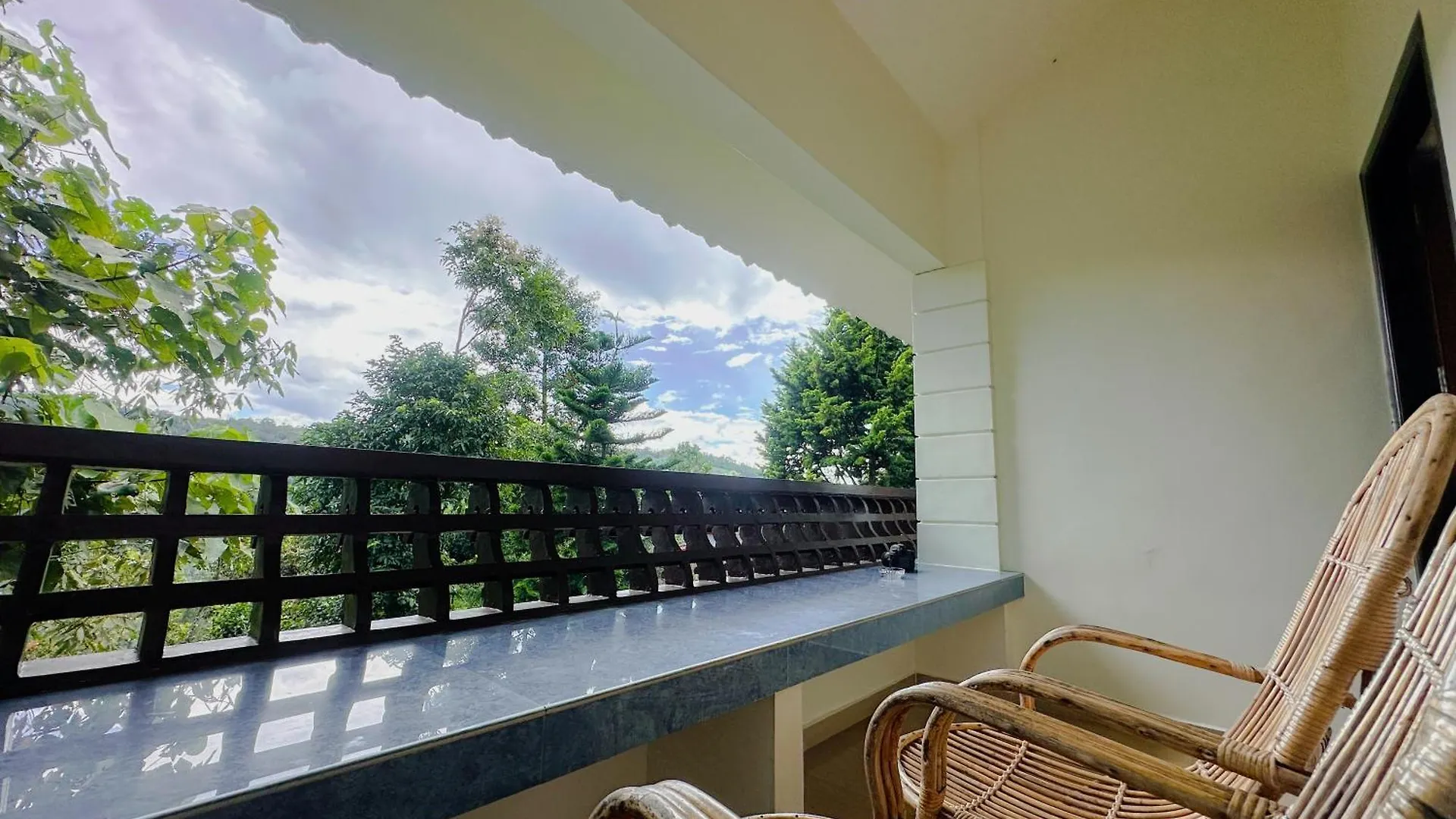 Disha Plantation Resort Anachal 0*,  India